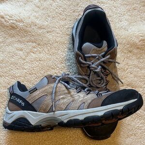 Scarpa Moraine Gore-Tex Light Trail Shoes